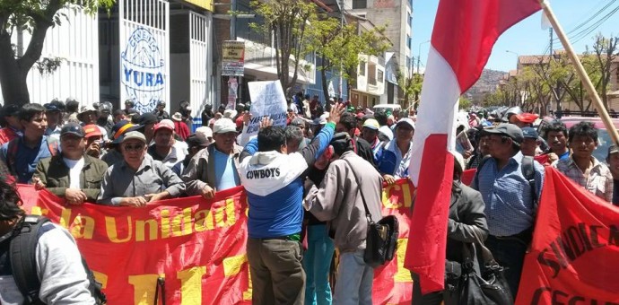 Imágenes en video de la protesta de convencianos en Cusco