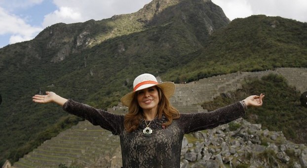 Gloria Trevi califica de increíble a la ciudadela inca de Machu Picchu