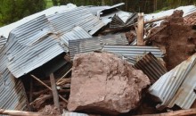 Impactantes imágenes de un deslizamiento de rocas en comunidad de Lamay