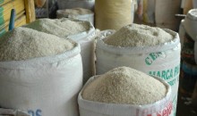 Sunat inmoviliza más de 18 toneladas de azúcar y arroz