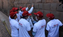 Más de 2 mil cusqueños limpiaron Muros Inkas durante el 2015