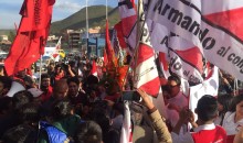 Alfredo Barnechea se da un baño de popularidad en Cusco  