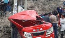 Motocar vuelca en Paucartambo y joven mujer deja de existir