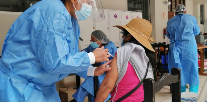 Perú declara el 7 de febrero como Día de la vacunación contra la covid-19