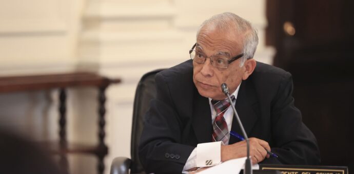 Renunció Premier Aníbal Torres tras negativa a confianza planteada en el Congreso