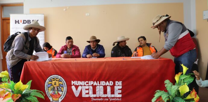 Firman primera adenda del Convenio Marco entre el Distrito de Velille y Hudbay para el 2023