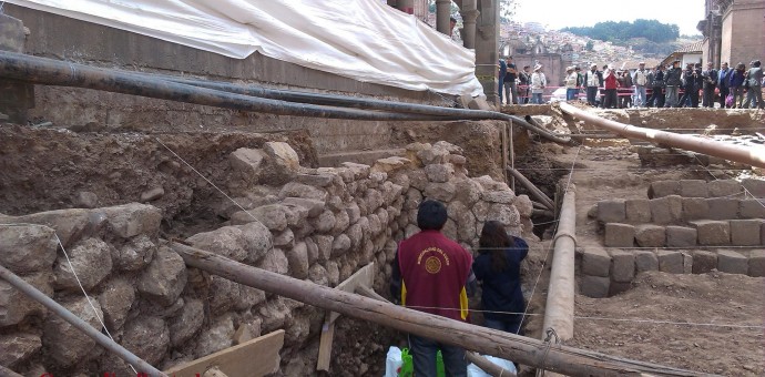 Razones que sustenta el Ministerio de Cultura del Cusco para soterrar todo lo descubierto en la calle Mantas