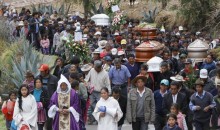 Paruro sepultó a las 8 personas que fallecieron en sismo del 27 de setiembre
