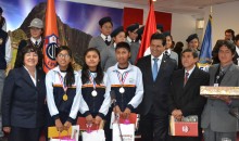 Reconocen a estudiantes que destacaron en olimpiadas de Corea del Sur