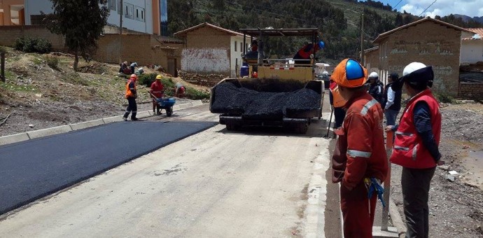 Gobierno Regional anuncia que asfaltará la vía Cusco-Ccorca