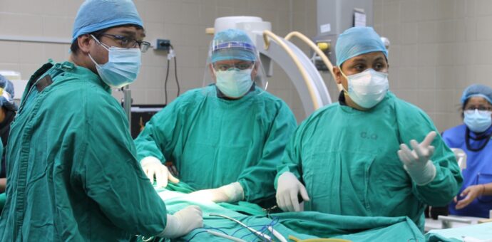 Realizan 2 cirugías cardíacas y 4 endovasculares de alta especialidad en EsSalud Cusco