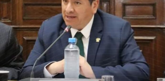 Congresista cusqueño Luis Angel Aragón blindó a cuestionada parlamentaria Patricia Chirinos