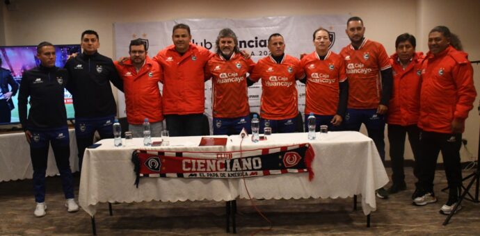 Cienciano presentó a su comando técnico para la temporada 2023