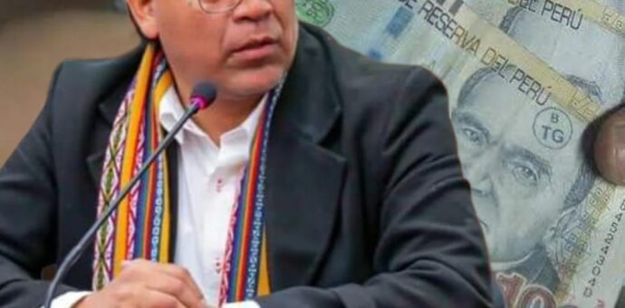 Congresista de Roberto Sánchez devolvió bonificación extraordinaria de 9900 Soles